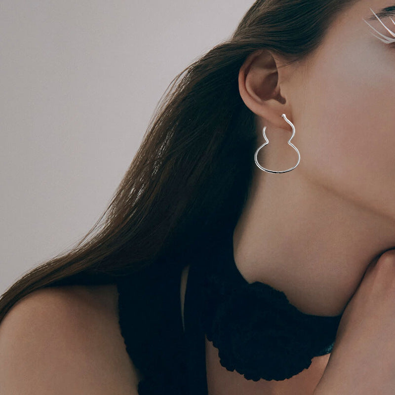 Geometric Hoop Earrings Are the Trend You Need in 2024