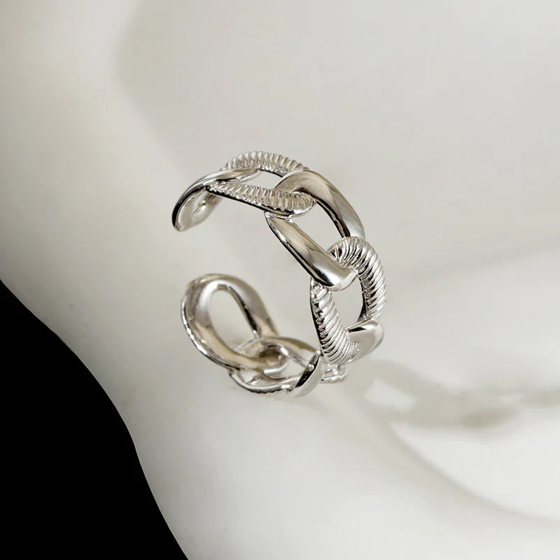 Make a Statement with Our S925 Silver Chain Ring