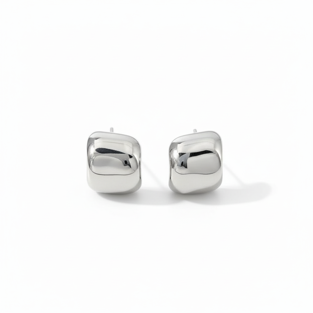 Minimalist Waterdrop Stud Earrings