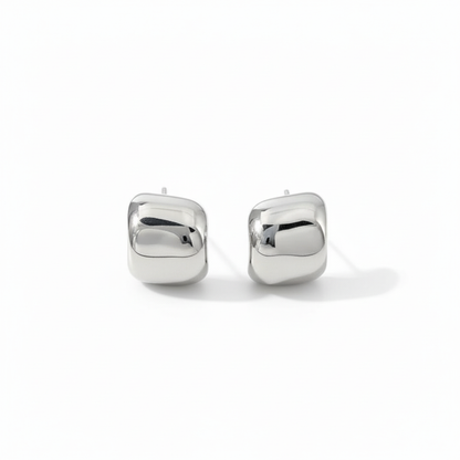 Minimalist Waterdrop Stud Earrings