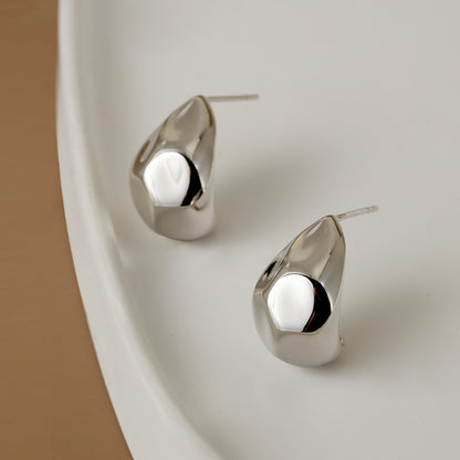 Minimalist Leisure Style Moon Shaped Stud Earrings