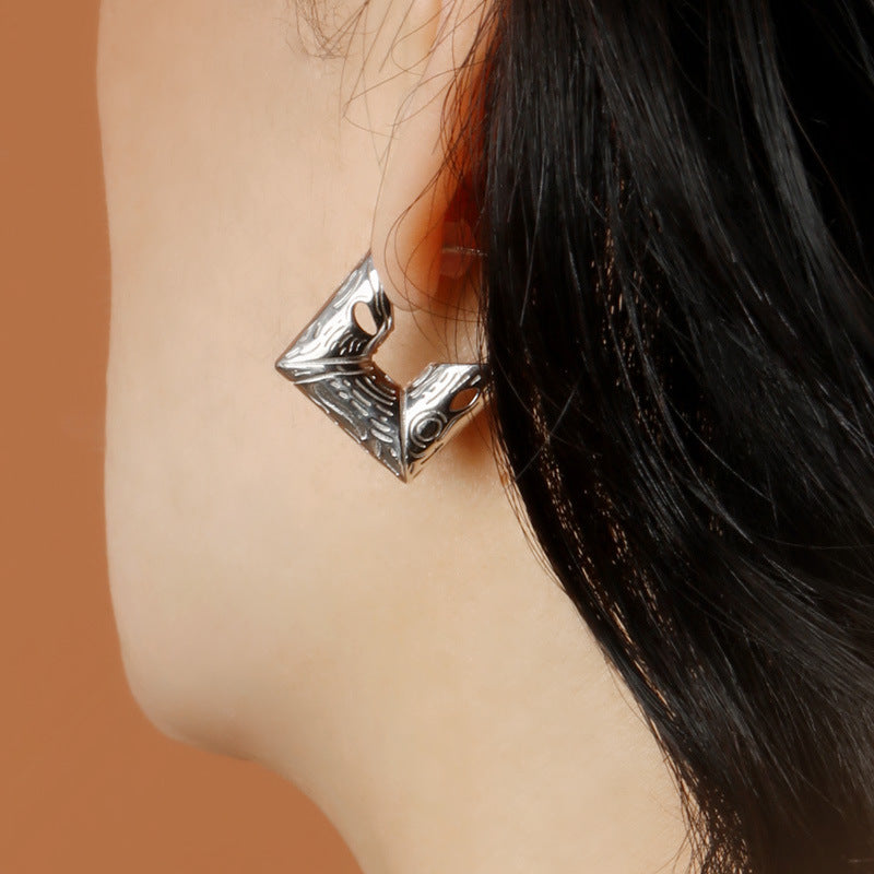 Minimalist U-Shaped Fashion Designed Earrings